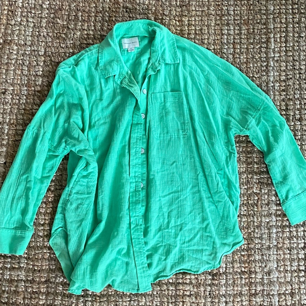 AE Linen Button Down